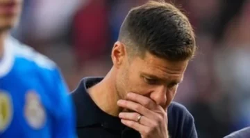 منافسة قوية.. ليفربول ومانشستر سيتي يستهدفان ألونسو لموسم 2026